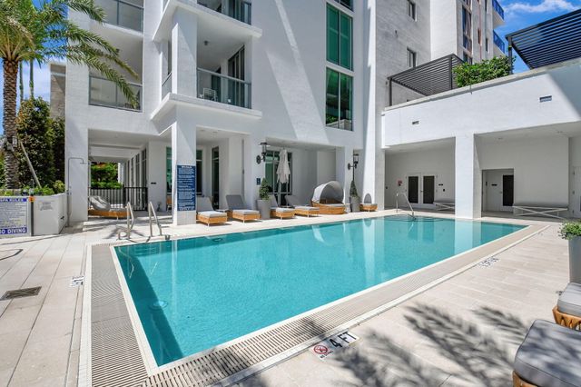495 E Royal Palm Road 601, Boca Raton, FL 33432