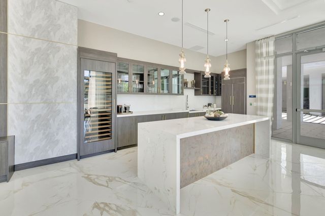 495 E Royal Palm Road 601, Boca Raton, FL 33432