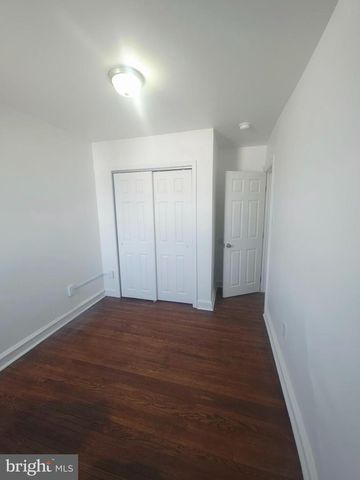 154 N CAROL BLVD, Upper Darby, PA 19082