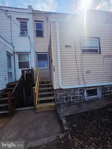 154 N CAROL BLVD, Upper Darby, PA 19082