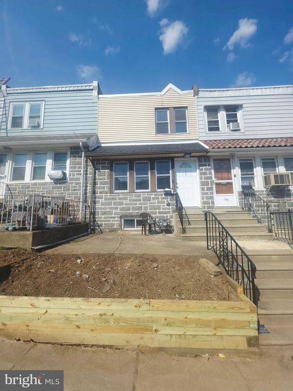 154 N CAROL BLVD, Upper Darby, PA 19082