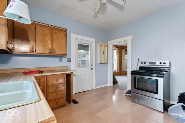 917 S 15th Street, New Castle, IN 47362