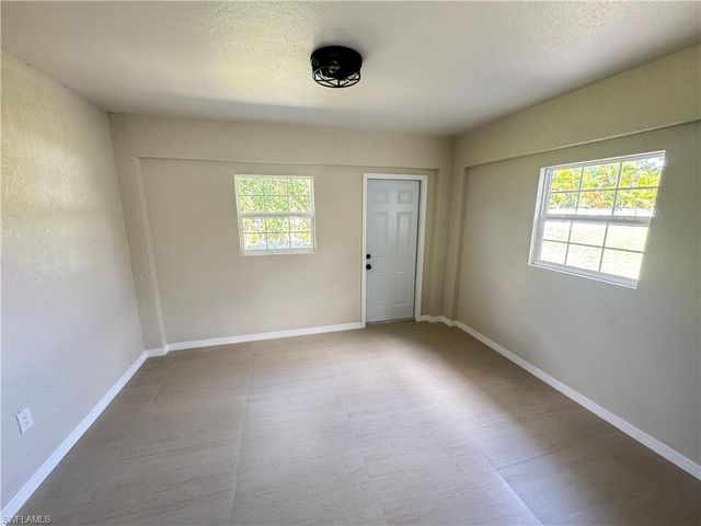 4426 SW Santa Barbara PL, Cape Coral, FL 33914