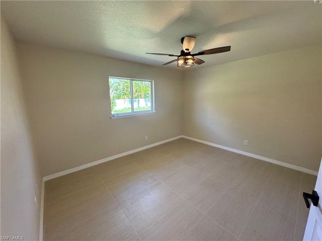 4426 SW Santa Barbara PL, Cape Coral, FL 33914
