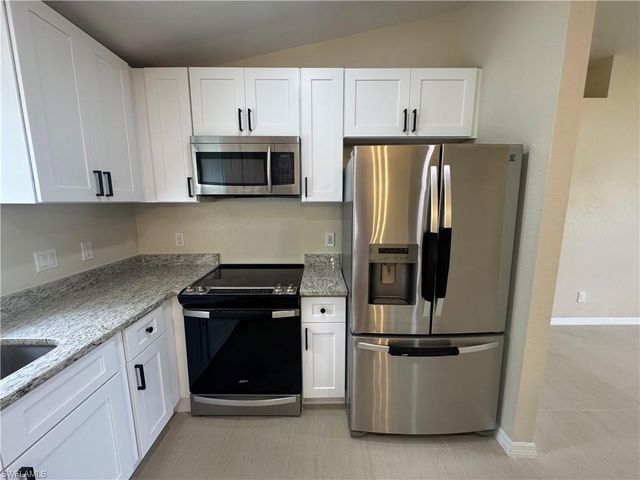4426 SW Santa Barbara PL, Cape Coral, FL 33914