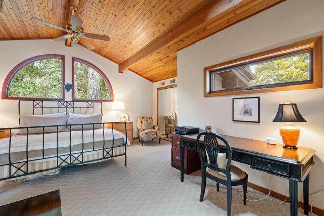 4 Dartmouth ROAD, Williams Bay, WI 53191