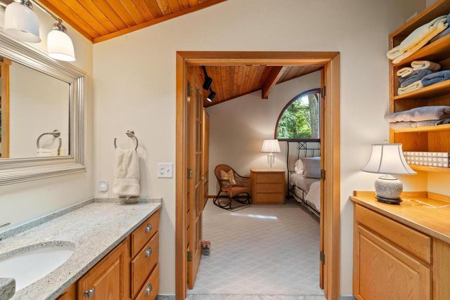 4 Dartmouth ROAD, Williams Bay, WI 53191