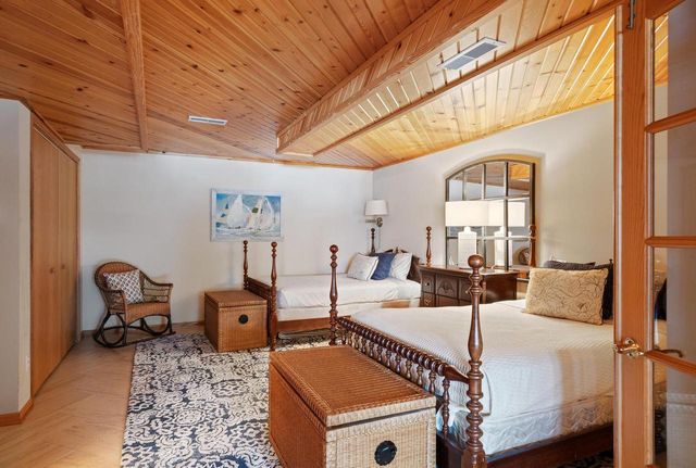 4 Dartmouth ROAD, Williams Bay, WI 53191