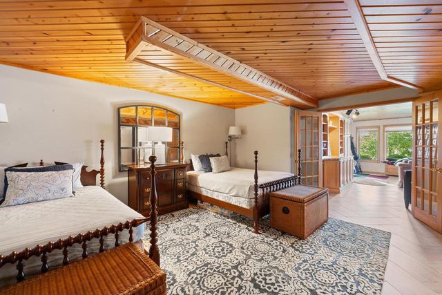 4 Dartmouth ROAD, Williams Bay, WI 53191