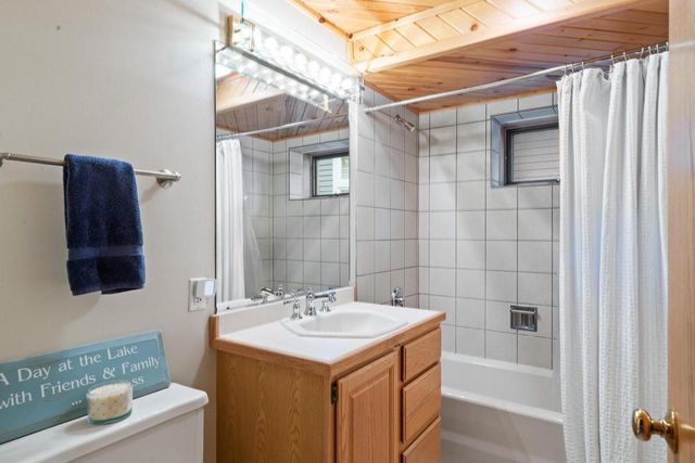 4 Dartmouth ROAD, Williams Bay, WI 53191