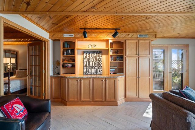 4 Dartmouth ROAD, Williams Bay, WI 53191