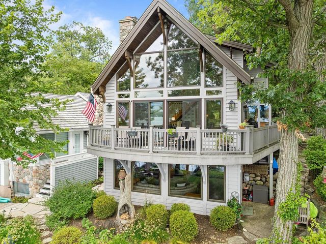 4 Dartmouth ROAD, Williams Bay, WI 53191