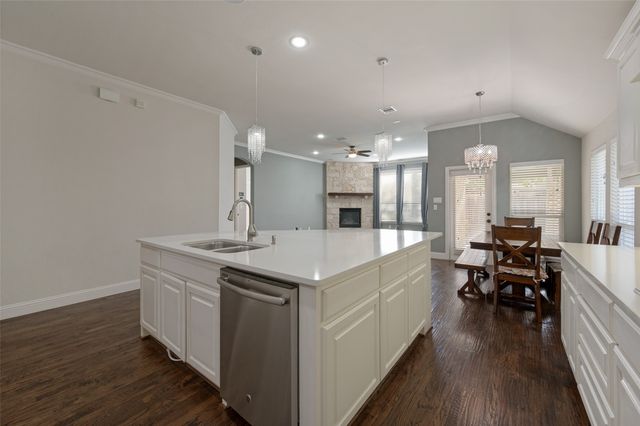 12908 Holbrook Drive, Farmers Branch, TX 75234