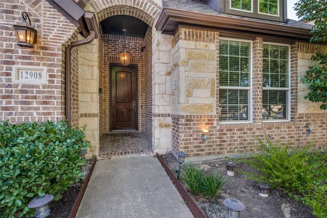 12908 Holbrook Drive, Farmers Branch, TX 75234