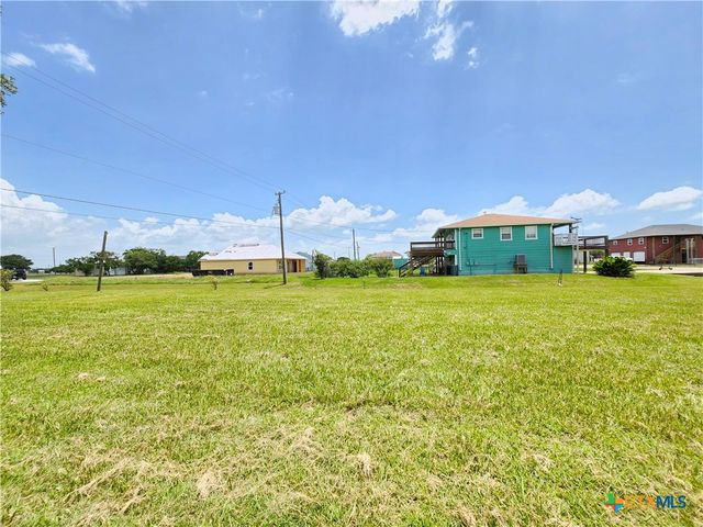 853 Swallow Drive, Palacios, TX 77465