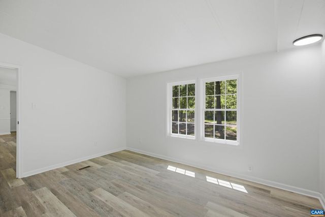 144 ALEX DR, Louisa, VA 23093