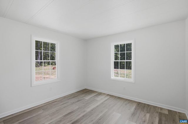 144 ALEX DR, Louisa, VA 23093