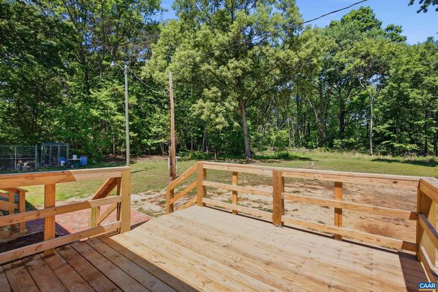 144 ALEX DR, Louisa, VA 23093