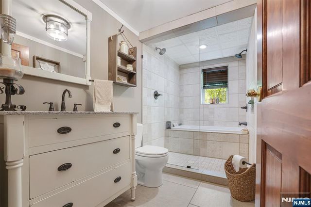 26 Maple Road, Ringwood, NJ 07456