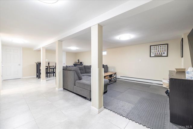 153 N Queens Avenue, Massapequa, NY 11758