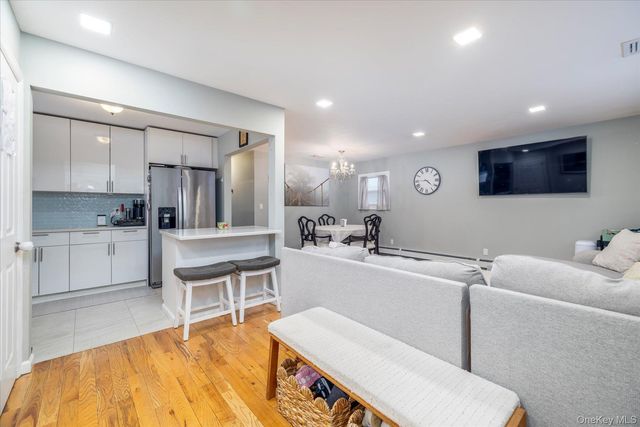 153 N Queens Avenue, Massapequa, NY 11758