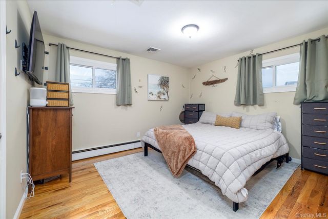 153 N Queens Avenue, Massapequa, NY 11758