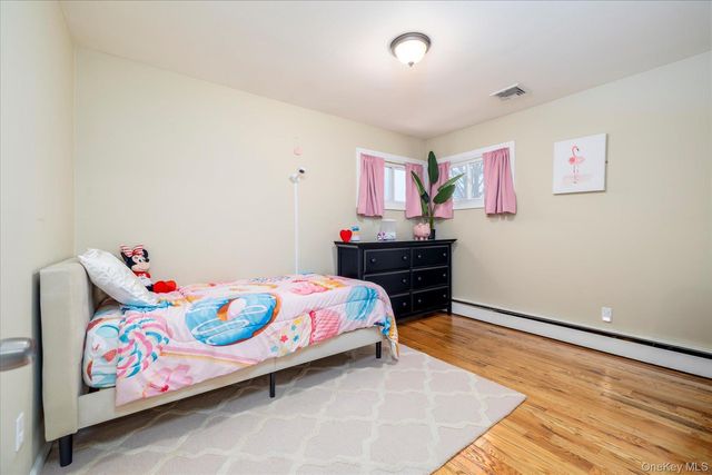 153 N Queens Avenue, Massapequa, NY 11758