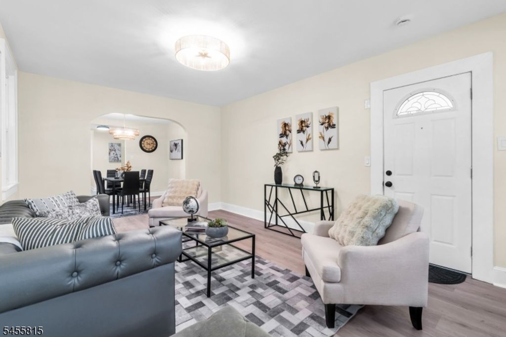 209 S Michigan Ave, Kenilworth Boro, NJ 07033 — photo 2