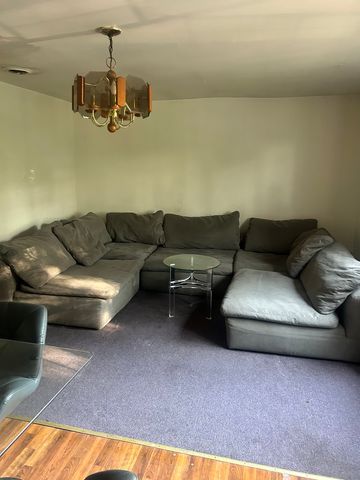 949 N Lawler Avenue, Chicago, IL 60651