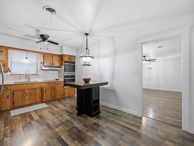 417 Houston Street, Cedar Hill, TX 75104