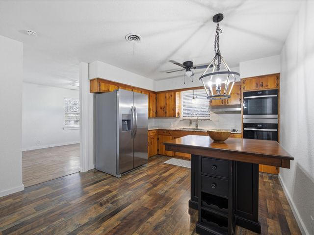 417 Houston Street, Cedar Hill, TX 75104