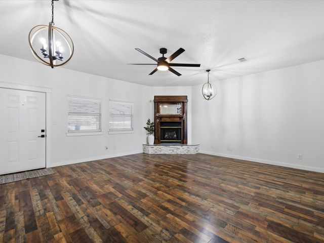 417 Houston Street, Cedar Hill, TX 75104