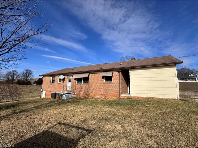 8621 Austin Traphill Road, Traphill, NC 28685