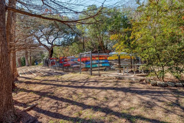 5712 Sam Houston CIR, Austin, TX 78731