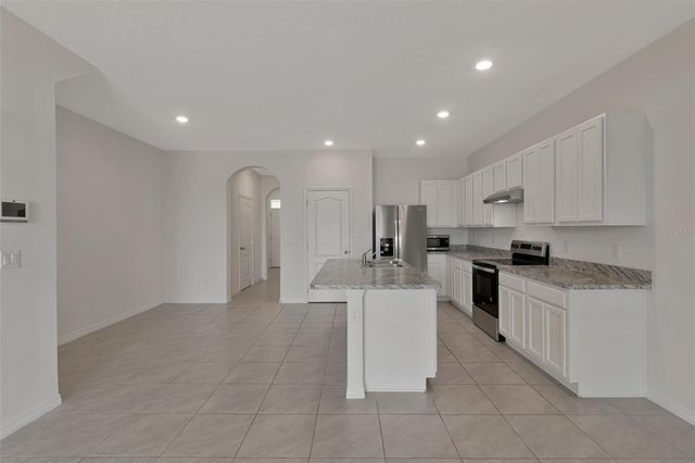 1089 BLUE JAY DRIVE, Davenport, FL 33837