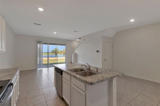 1089 BLUE JAY DRIVE, Davenport, FL 33837