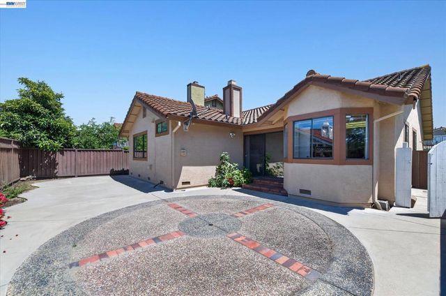 2881 Harrisburg Ave, Fremont, CA 94536
