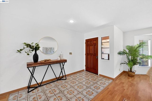 2881 Harrisburg Ave, Fremont, CA 94536