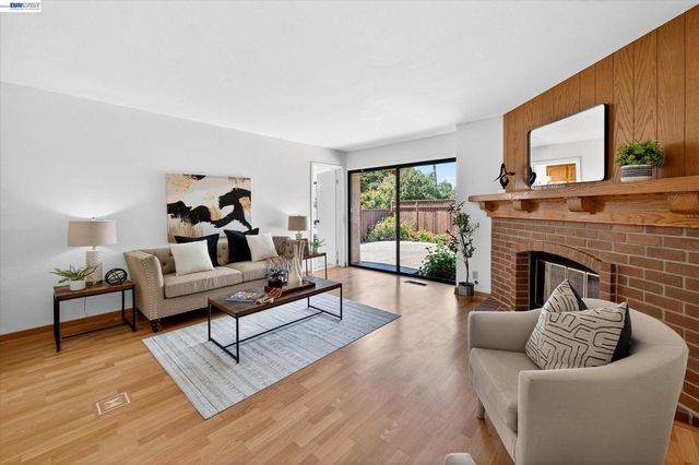 2881 Harrisburg Ave, Fremont, CA 94536