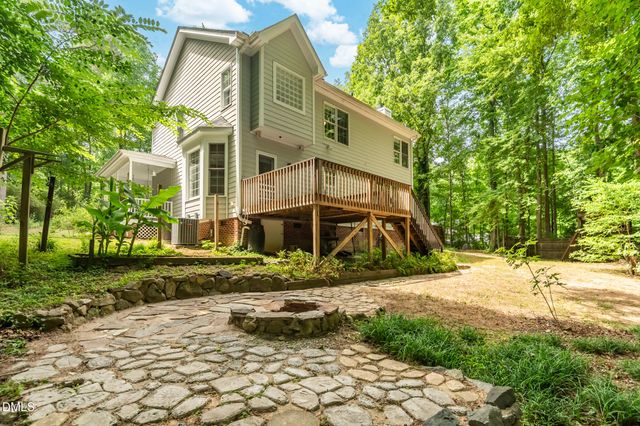 64 Winthrop Road, Pittsboro, NC 27312