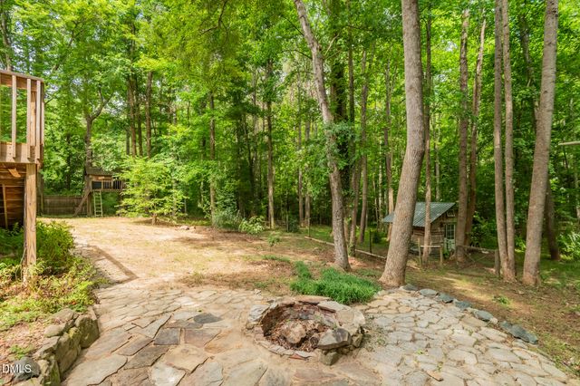 64 Winthrop Road, Pittsboro, NC 27312