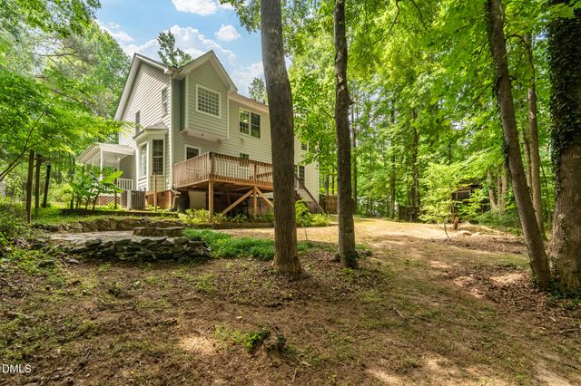 64 Winthrop Road, Pittsboro, NC 27312