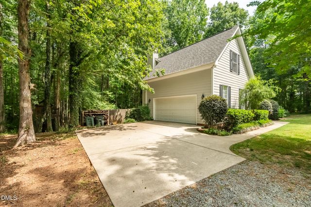 64 Winthrop Road, Pittsboro, NC 27312