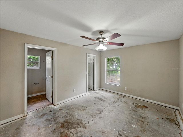 829 N LAKE AVENUE, Lakeland, FL 33801