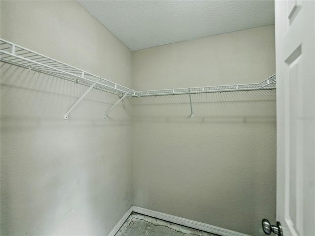 829 N LAKE AVENUE, Lakeland, FL 33801