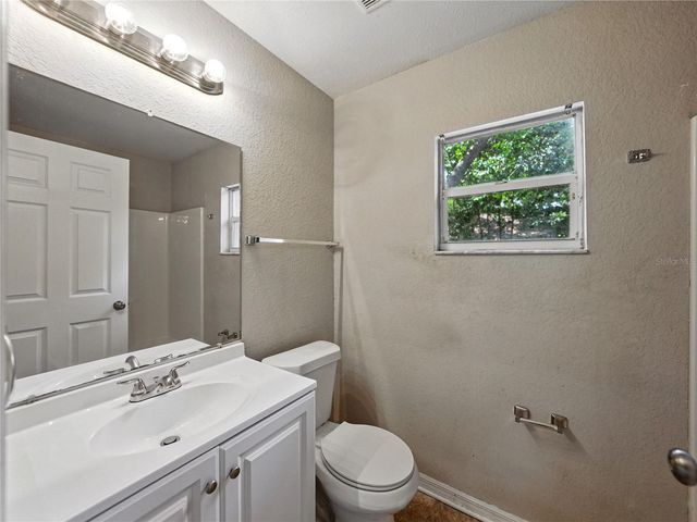 829 N LAKE AVENUE, Lakeland, FL 33801