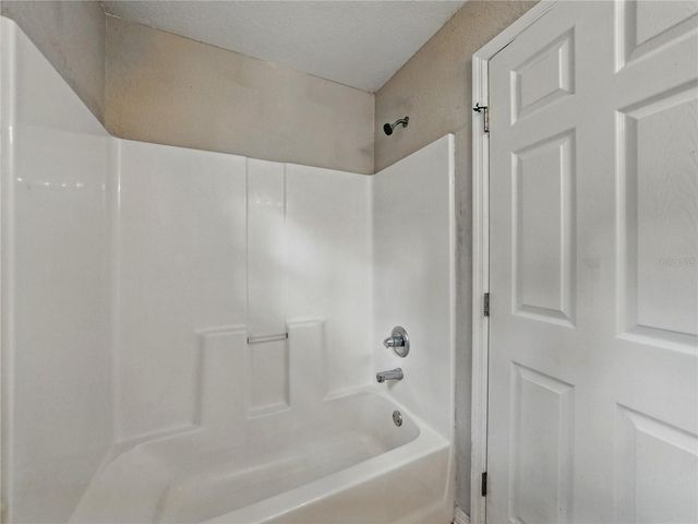 829 N LAKE AVENUE, Lakeland, FL 33801