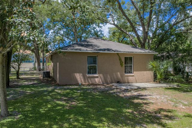 829 N LAKE AVENUE, Lakeland, FL 33801