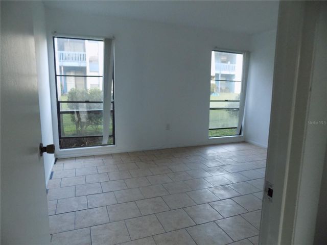 2811 SW ARCHER ROAD x 201, Gainesville, FL 32608