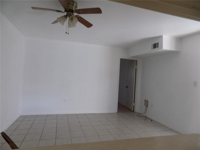 2811 SW ARCHER ROAD x 201, Gainesville, FL 32608